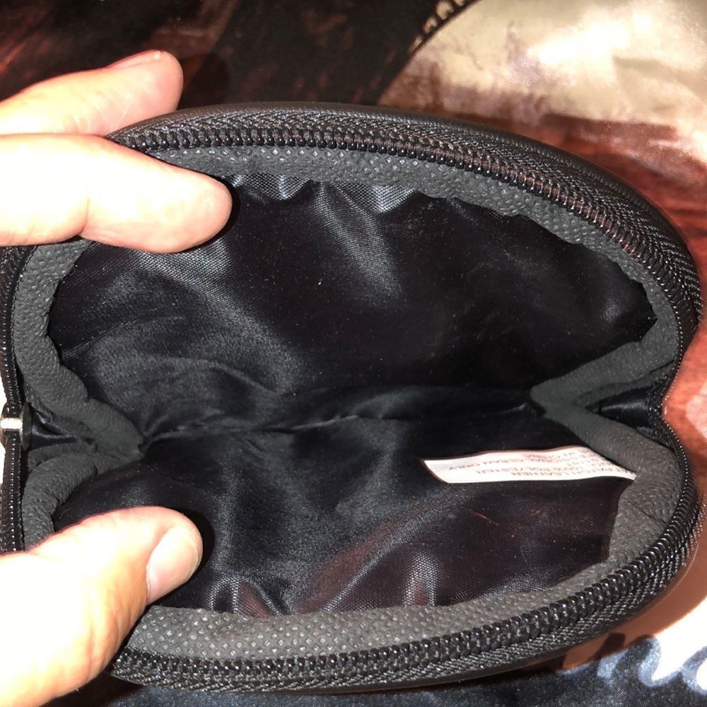 Patch Black Leather Small Zip Wallet - Picture 4 of 10